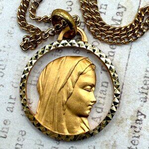 Vintage Gold Plated Our Lady of Fatima Virgin Mary Religious Medal Necklace